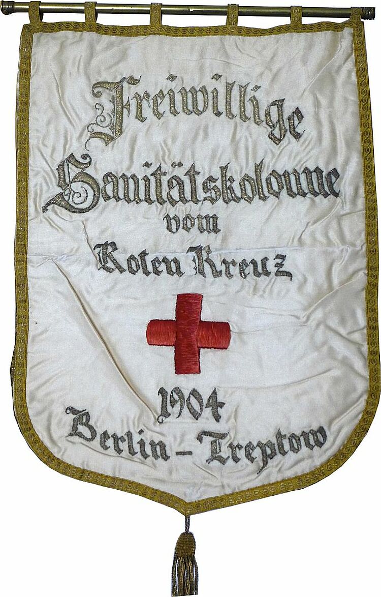 Auch in Treptow, einer damals noch selbständigen Gemeinde bei Berlin, bestand eine Sanitätskolonne